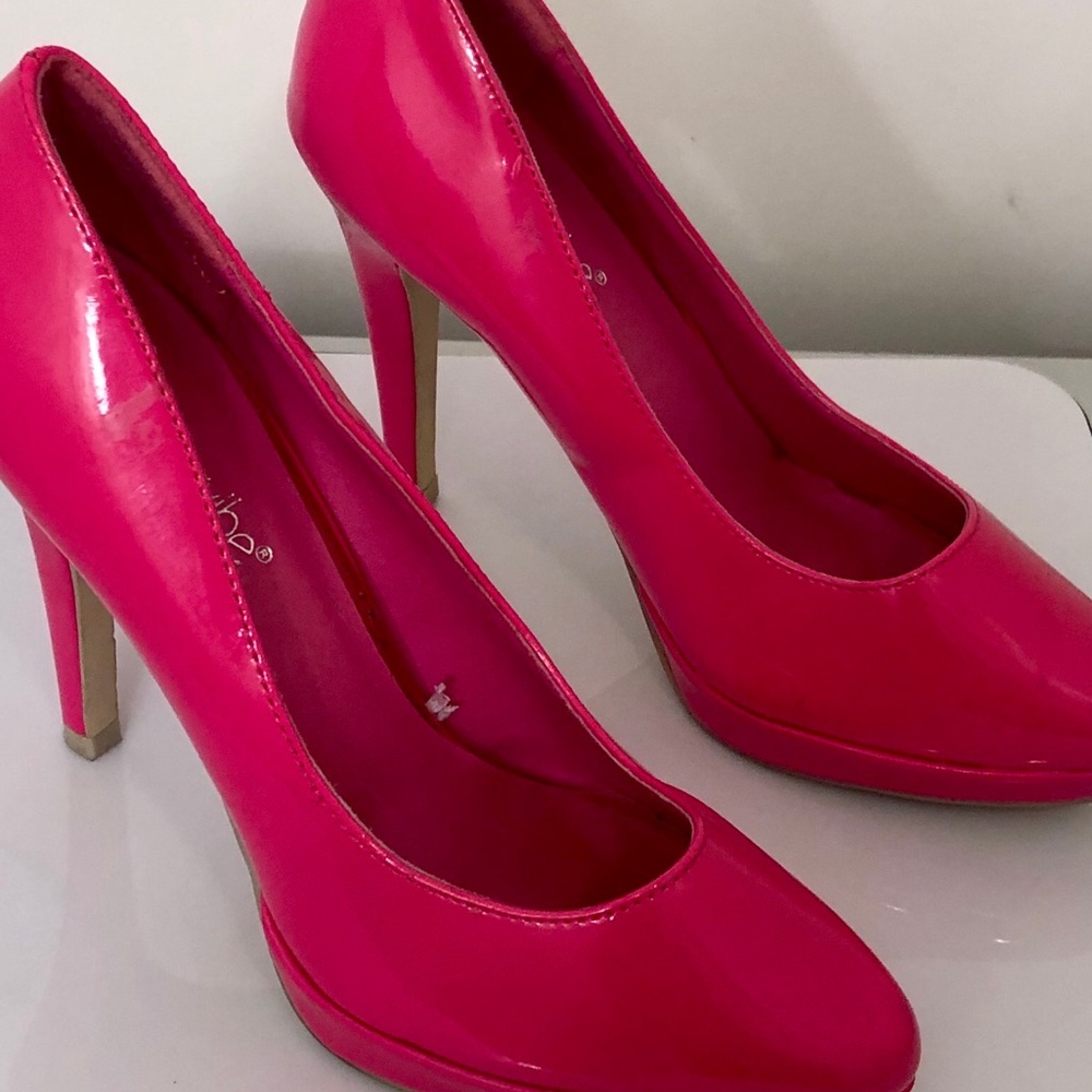 hot pink shoes